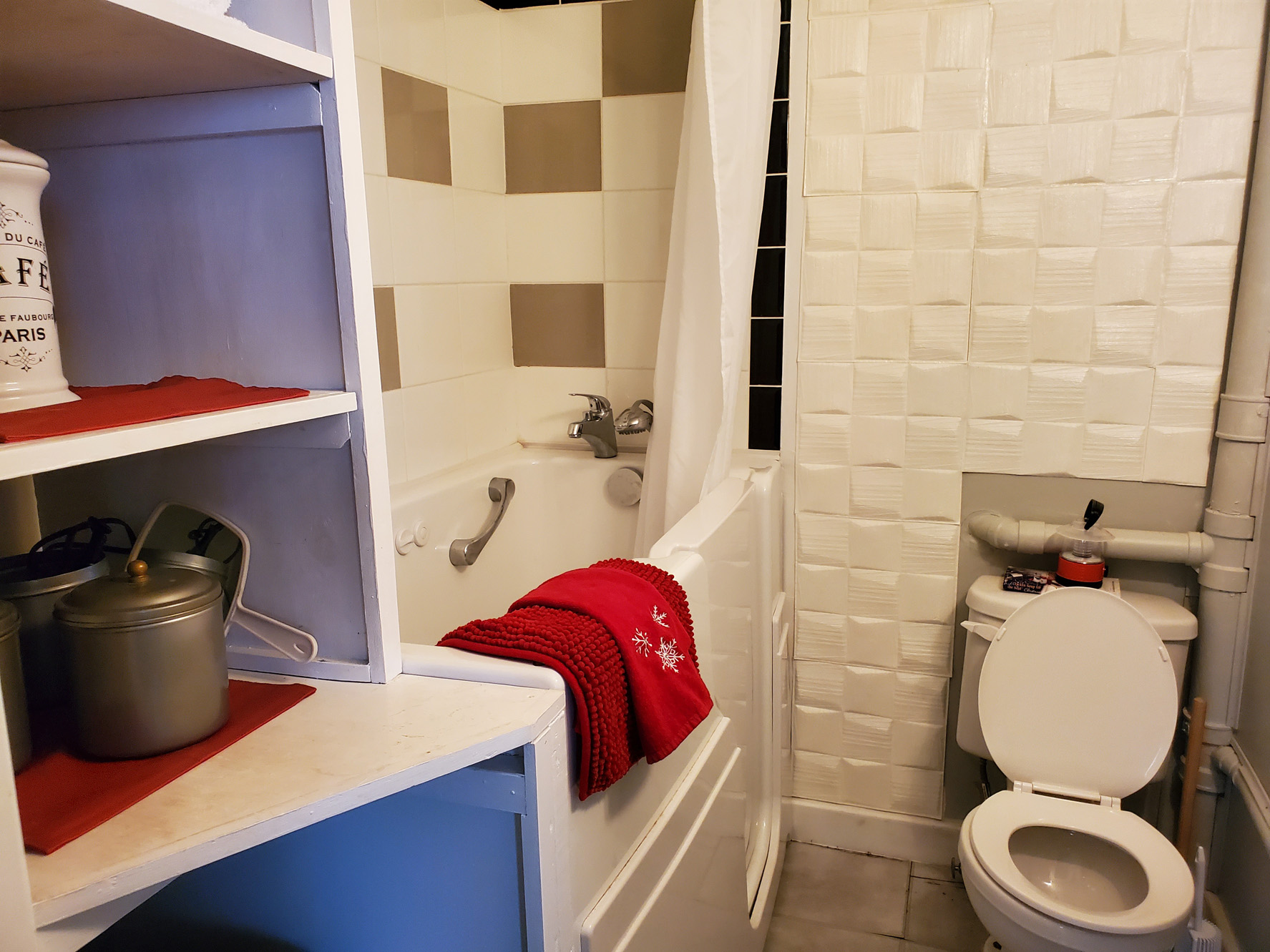 25 ROBINSON Street Port Burwell, Ontario The PLC Real Estate Team