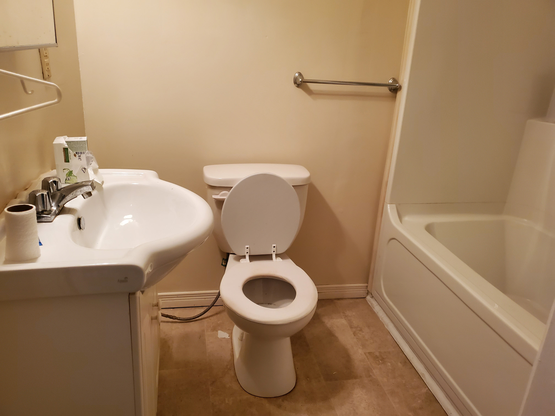 25 ROBINSON Street Port Burwell, Ontario The PLC Real Estate Team